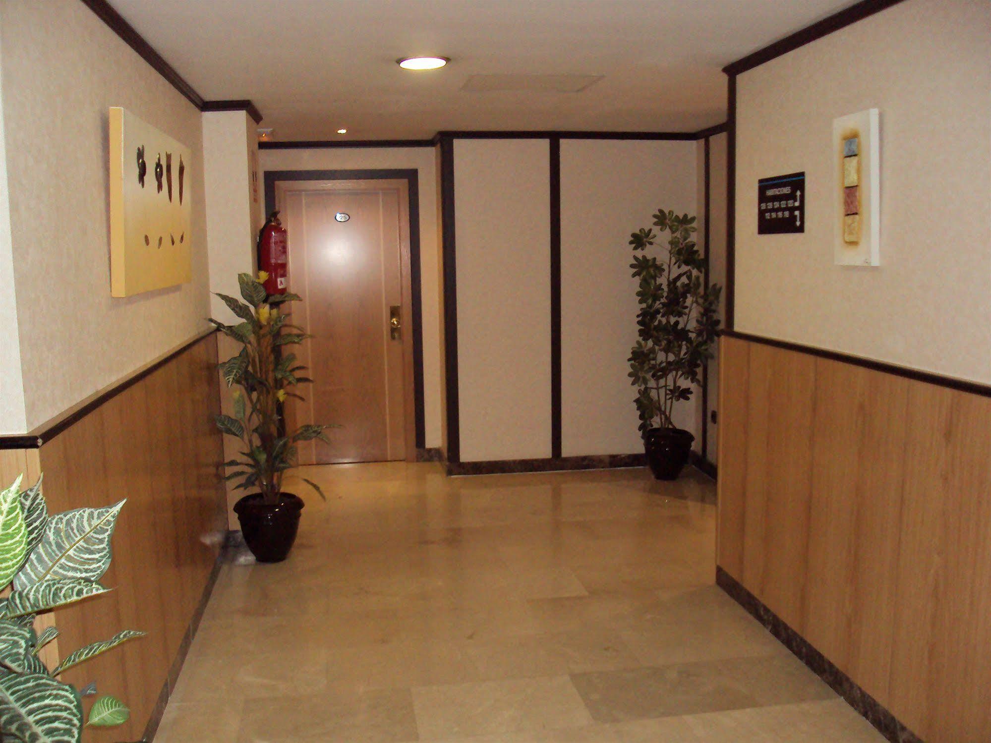 Hotel Ciudad De Navalcarnero Exterior photo